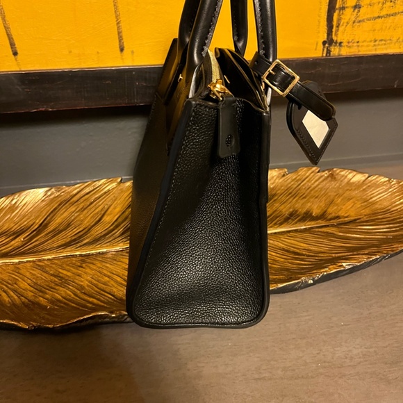 LOUIS VUITTON BLACK CROSSBODY PURSE (EXCELLENT CONDITION) - Picture 6 of 9